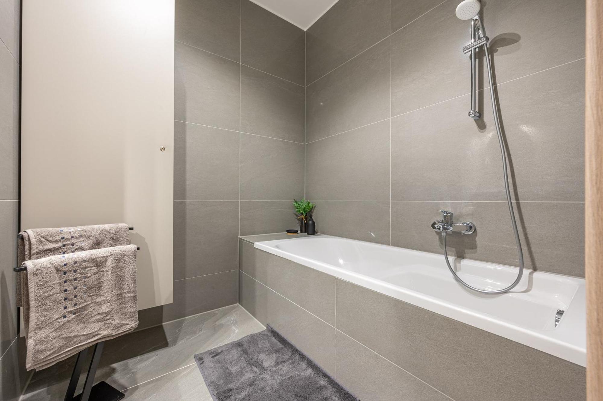 Condo With Balcony @ Downtown Budapest Eksteriør bilde